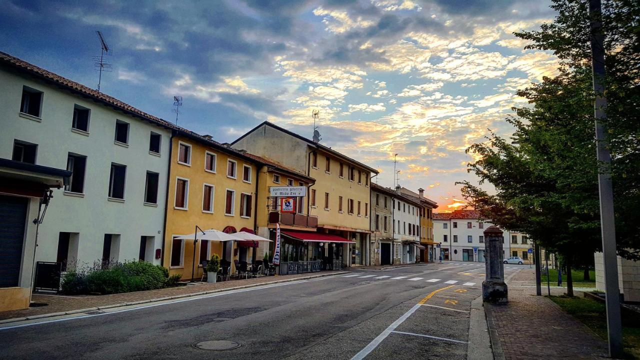 Pie Castello Bed & Breakfast Susegana ภายนอก รูปภาพ