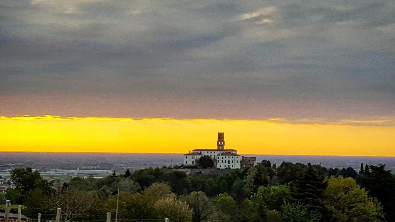 Pie Castello Bed & Breakfast Susegana ภายนอก รูปภาพ